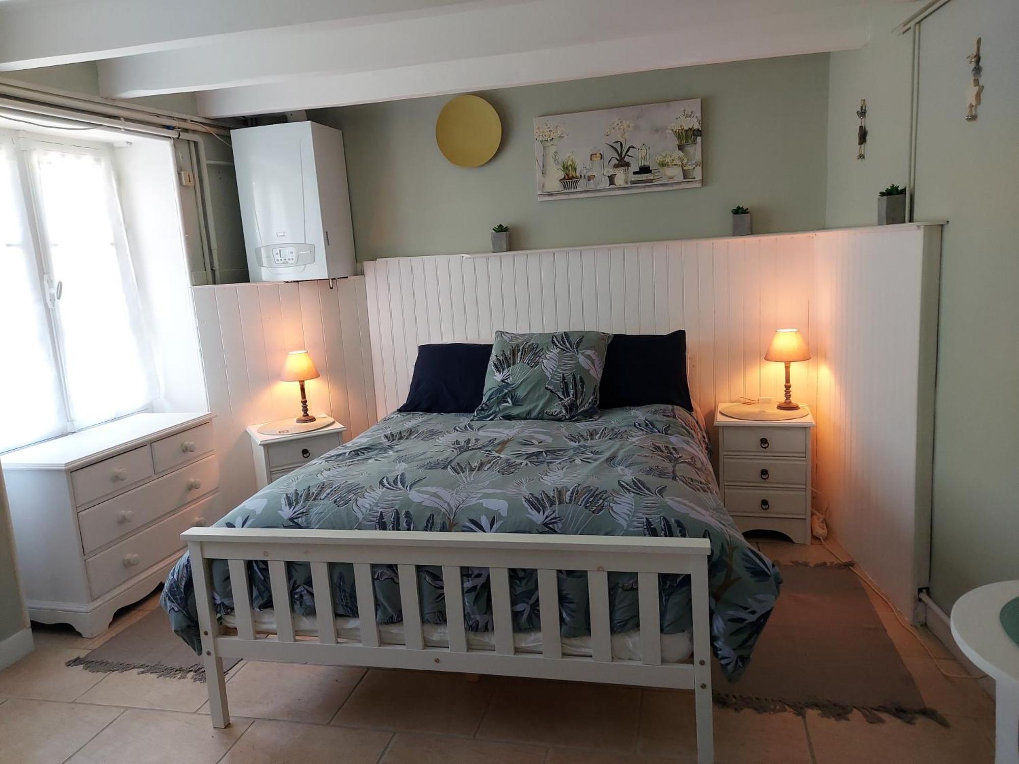 Charming Two Bedroom Gite With Beautiful Gardens Confolens Exterior photo