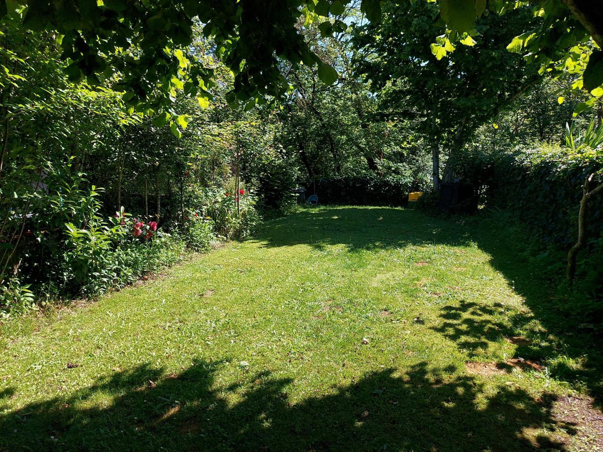 Charming Two Bedroom Gite With Beautiful Gardens Confolens Exterior photo